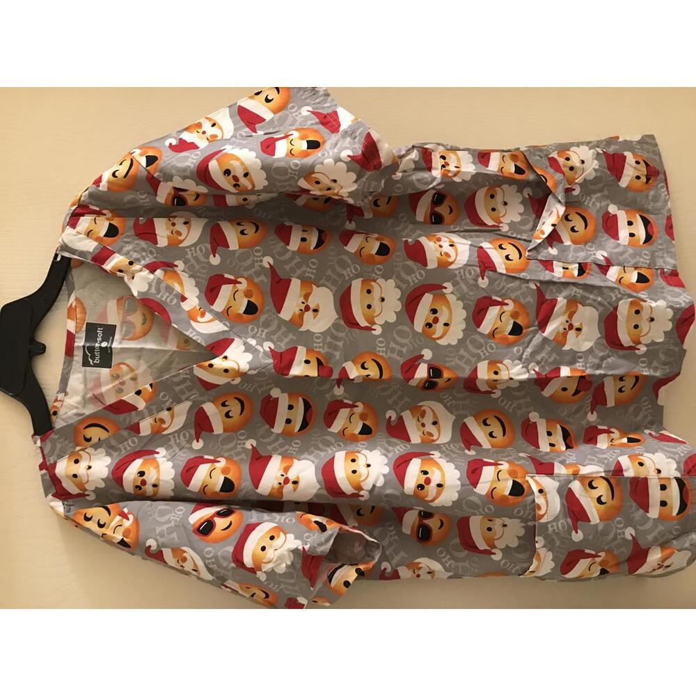 Butter-Soft XL Scrub Top with Santa and Emoji Print